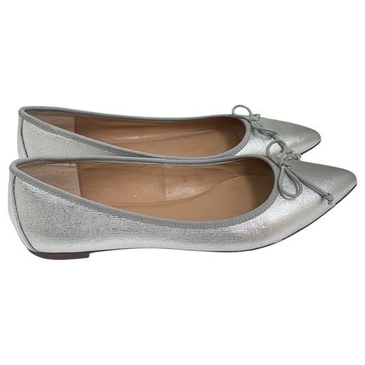 Shoes Flats By Banana Republic In Silver, Size:9.5