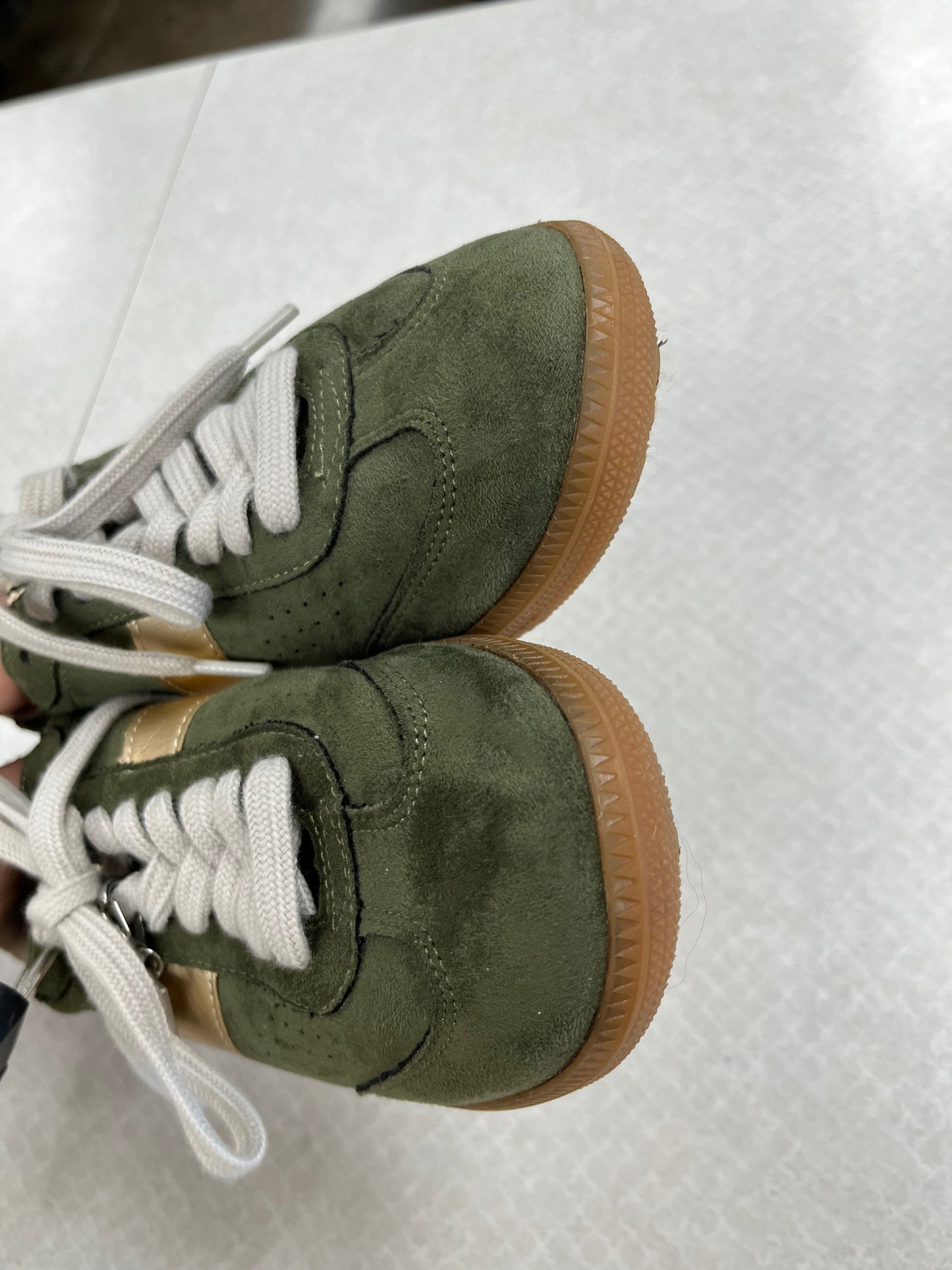 Shoes Sneakers By Shu Shop In Green, Size:6.5
