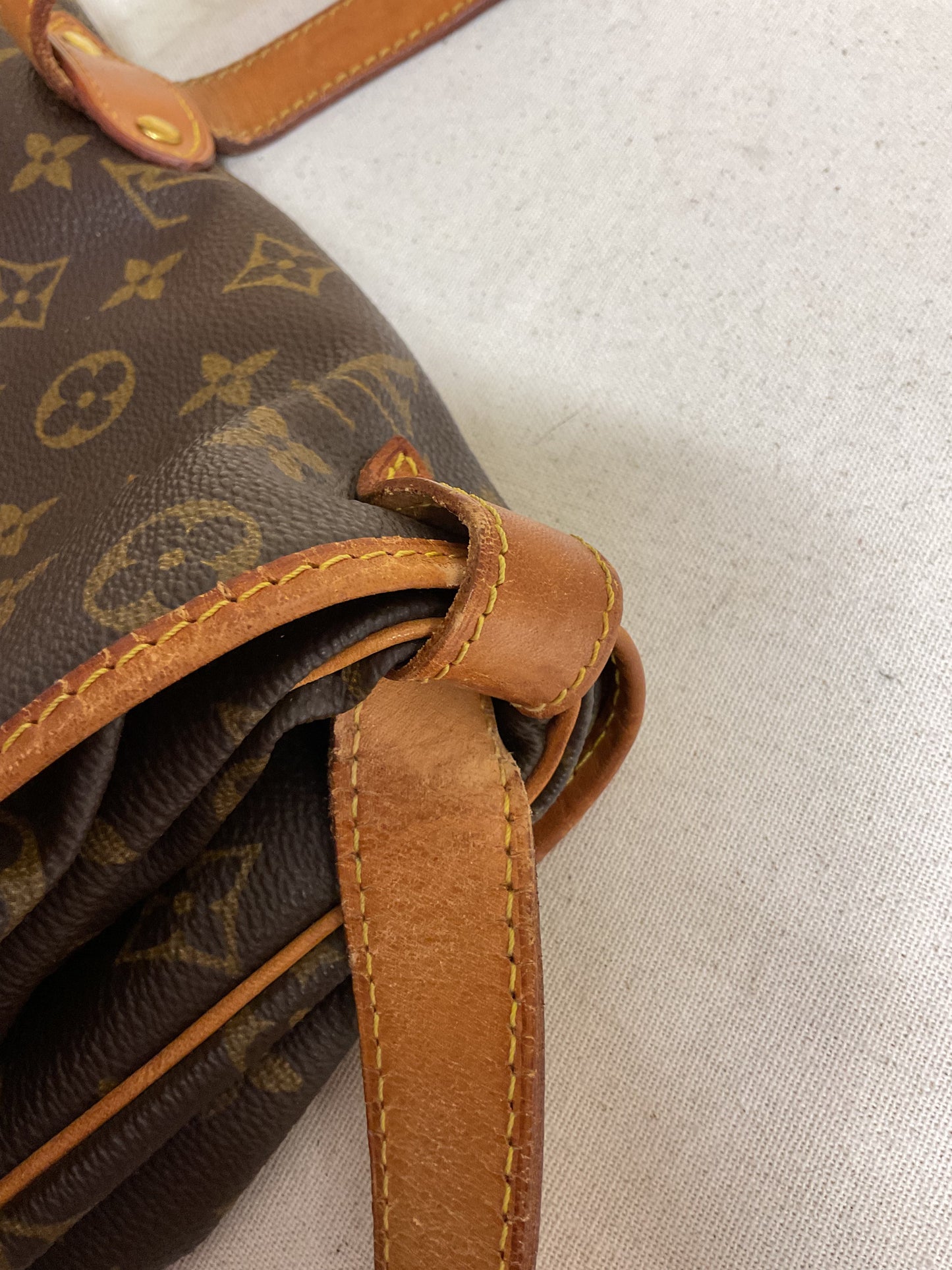 Crossbody Luxury Designer By Louis Vuitton In Brown, Size:Large