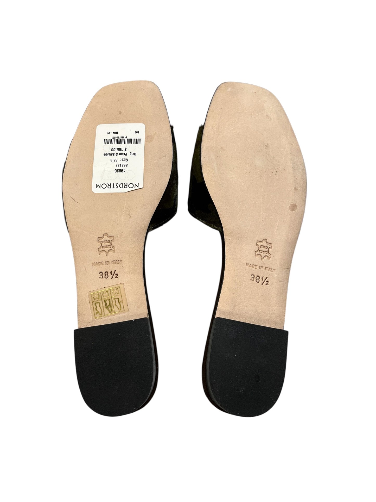 Sandals Flats By Ann Mashburn In Camouflage Print, Size: 8.5