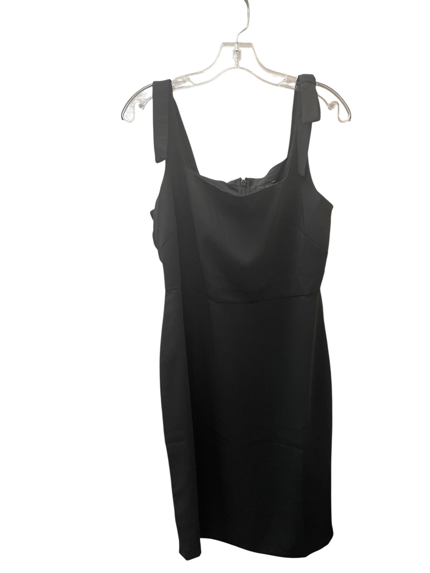 Dress Casual Short By Ann Taylor In Black, Size:M