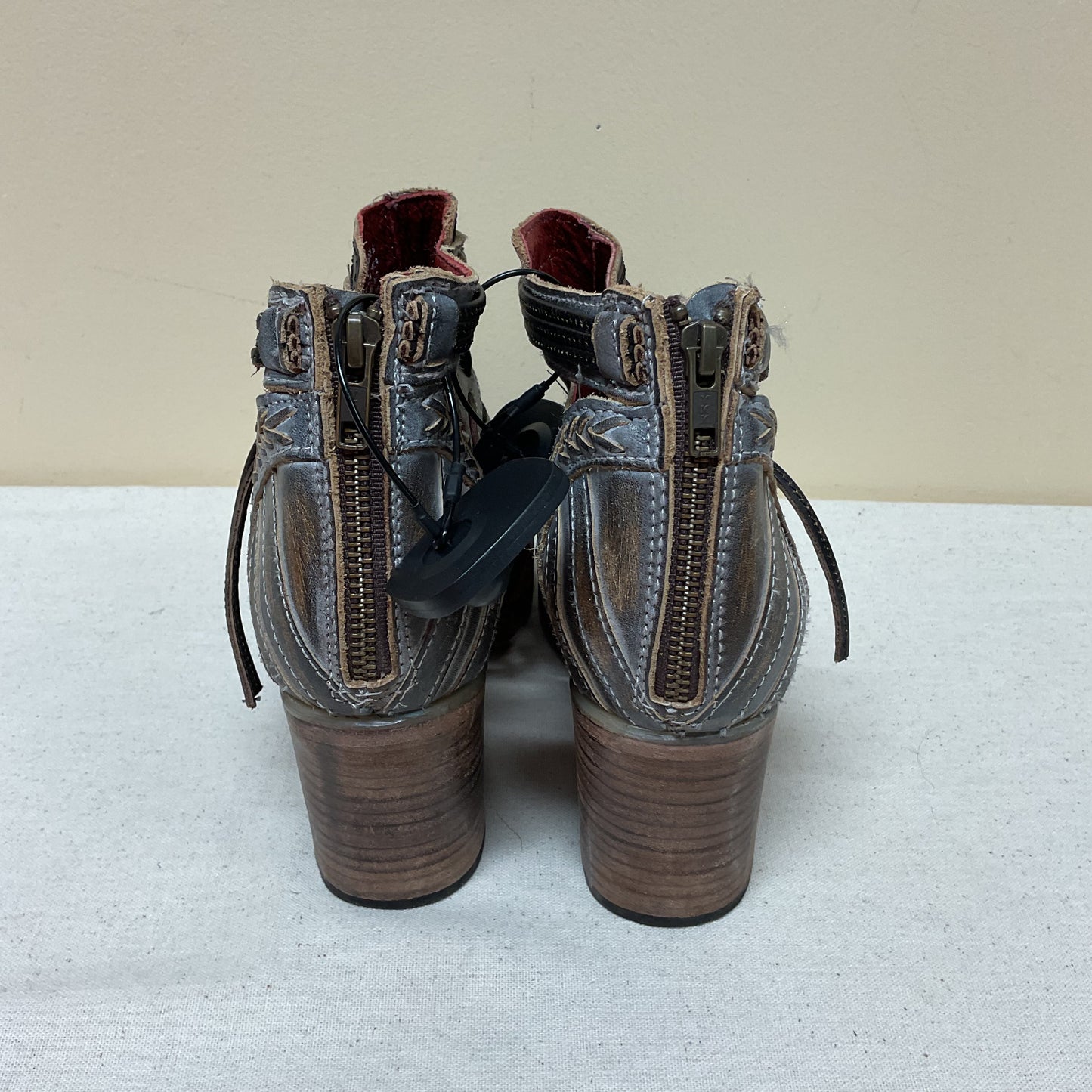 Sandals Heels Block By Freebird In Grey, Size:9