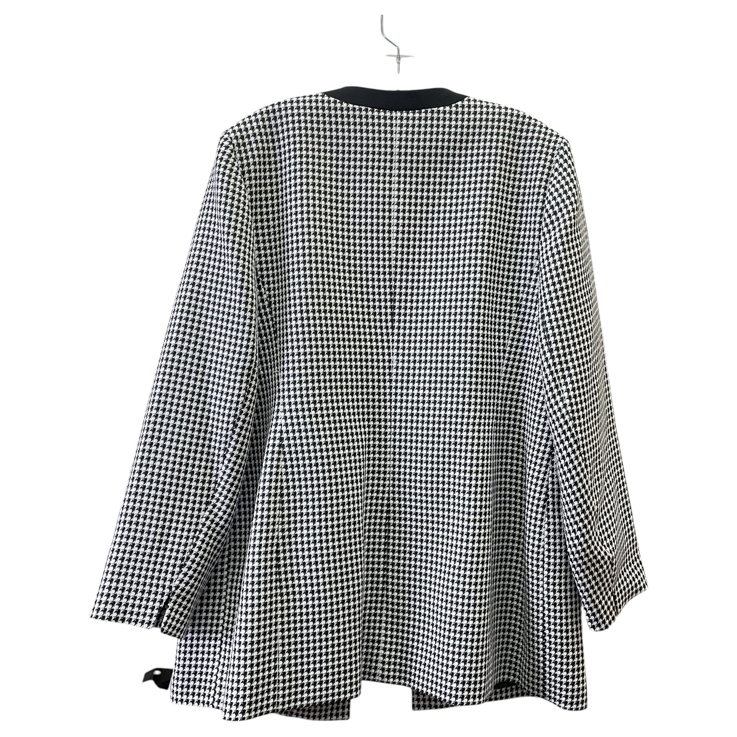 Blazer By Le Suit In Black & White, Size:16