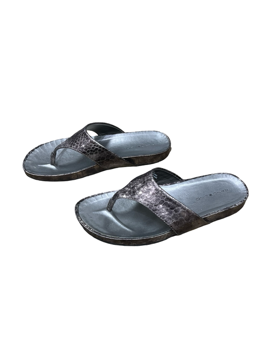 Sandals Flats By Bandolino In Taupe, Size:7
