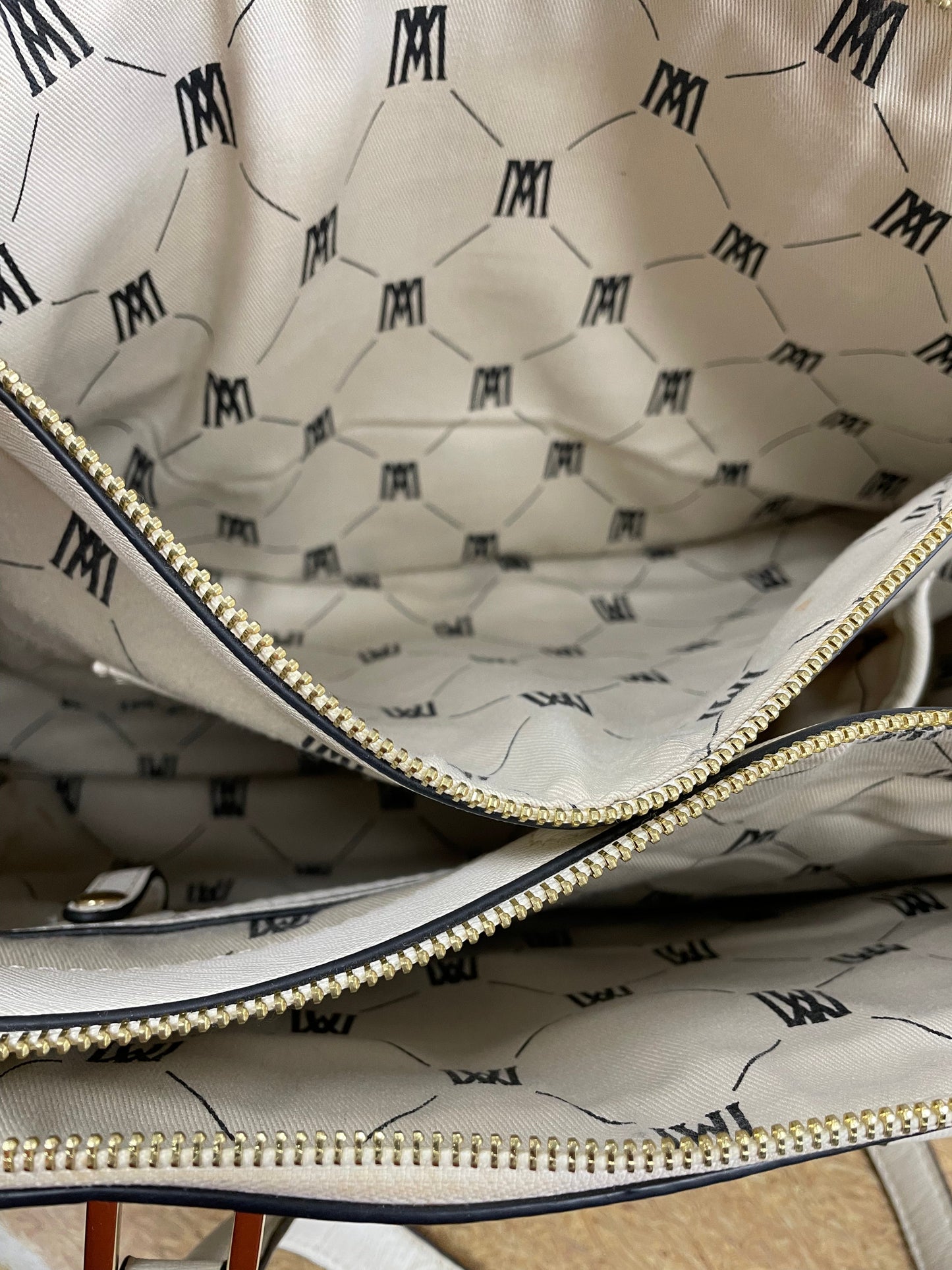 Handbag Leather By Antonio Melani, Size: Large