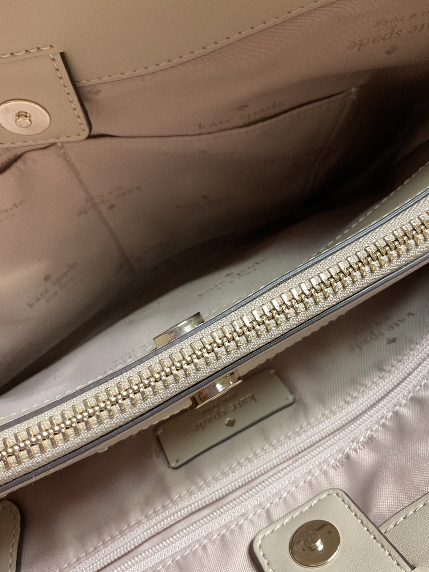 Handbag Designer By Kate Spade In Cream & Tan, Size:Medium