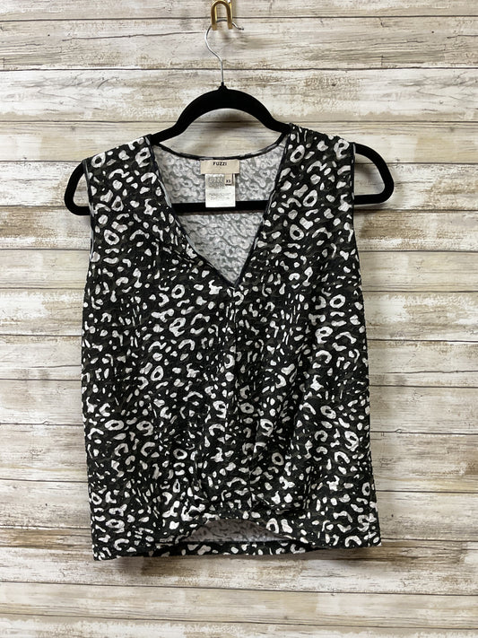 Top Sleeveless By Cmb In Black & White, Size:Xs