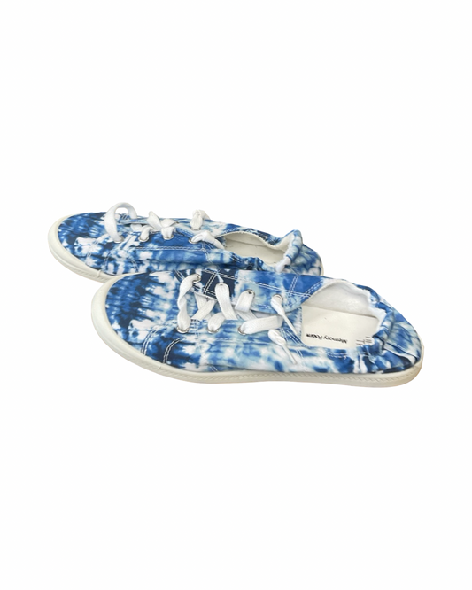 Shoes Sneakers By Bobbie Brooks In Blue & White, Size:8