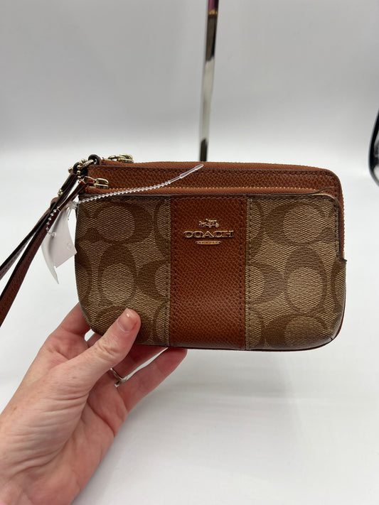 WALLET DESIGNER by COACH In BROWN, Size: SMALL