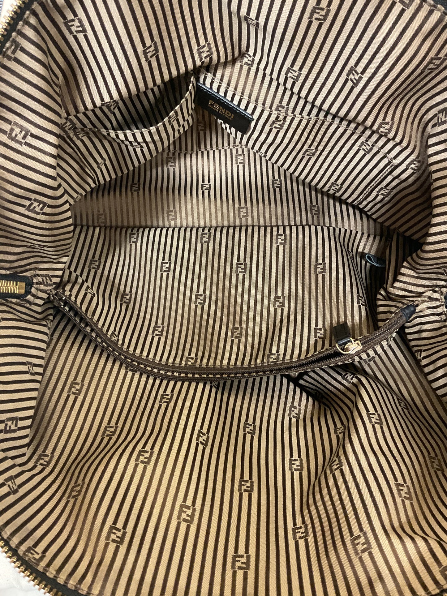 Handbag Luxury Designer By Fendi In Black, Size:Medium