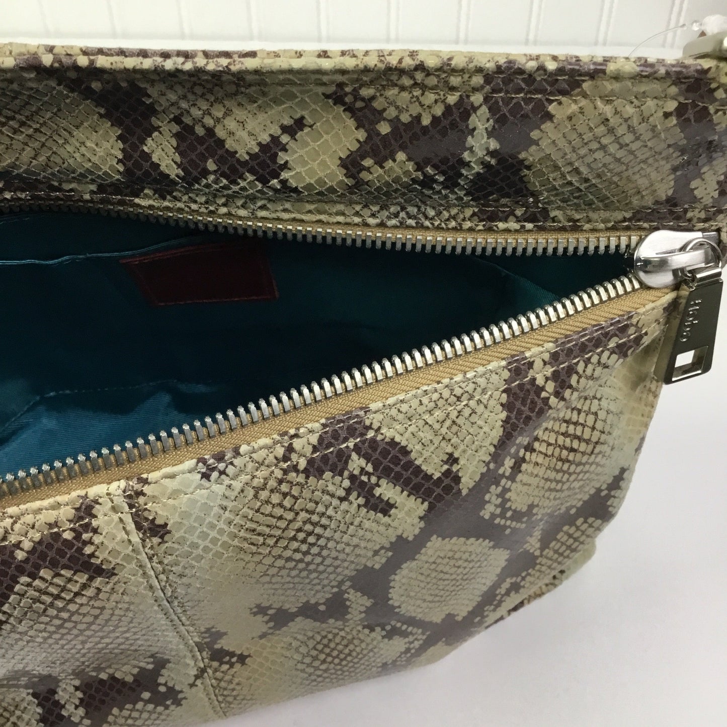 Handbag Leather By Hobo Intl, Size: Medium
