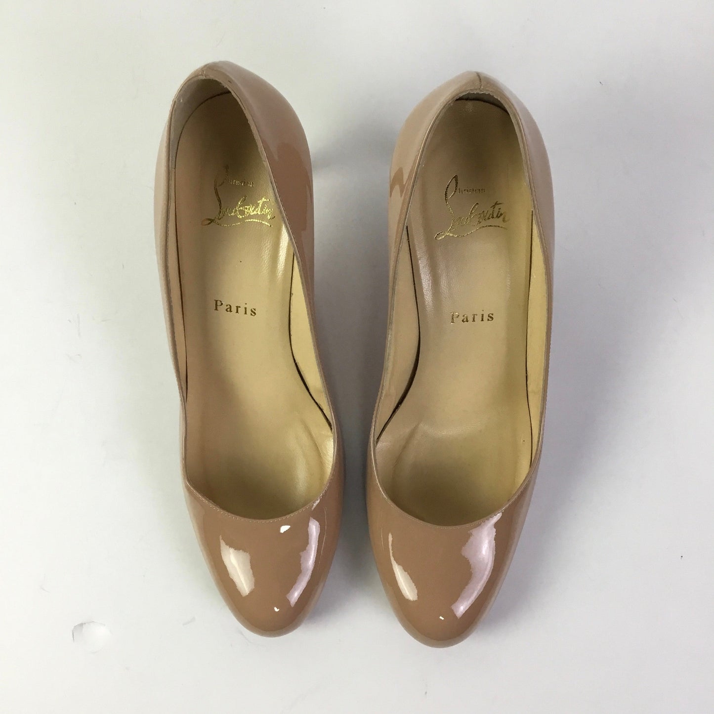 Shoes Luxury Designer By Christian Louboutin In Beige, Size: 8.5