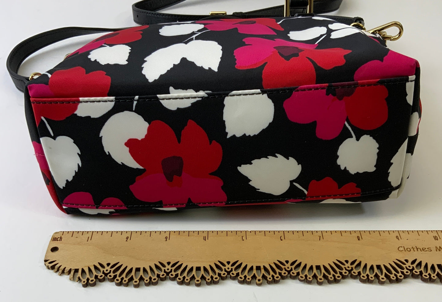 Handbag Designer By Kate Spade In Black, Size:Medium