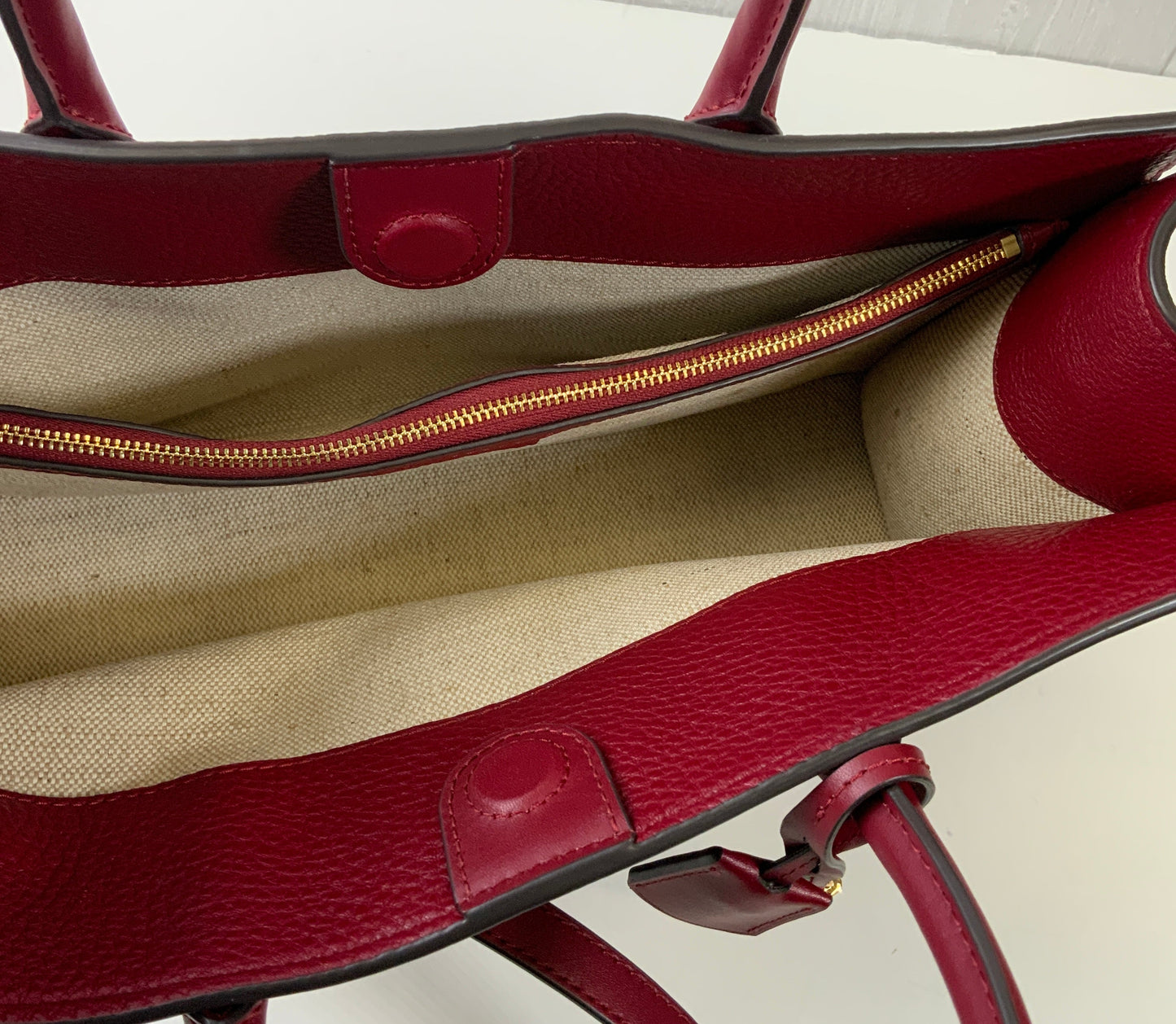 Handbag Designer By Michael Kors In Red, Size:Medium