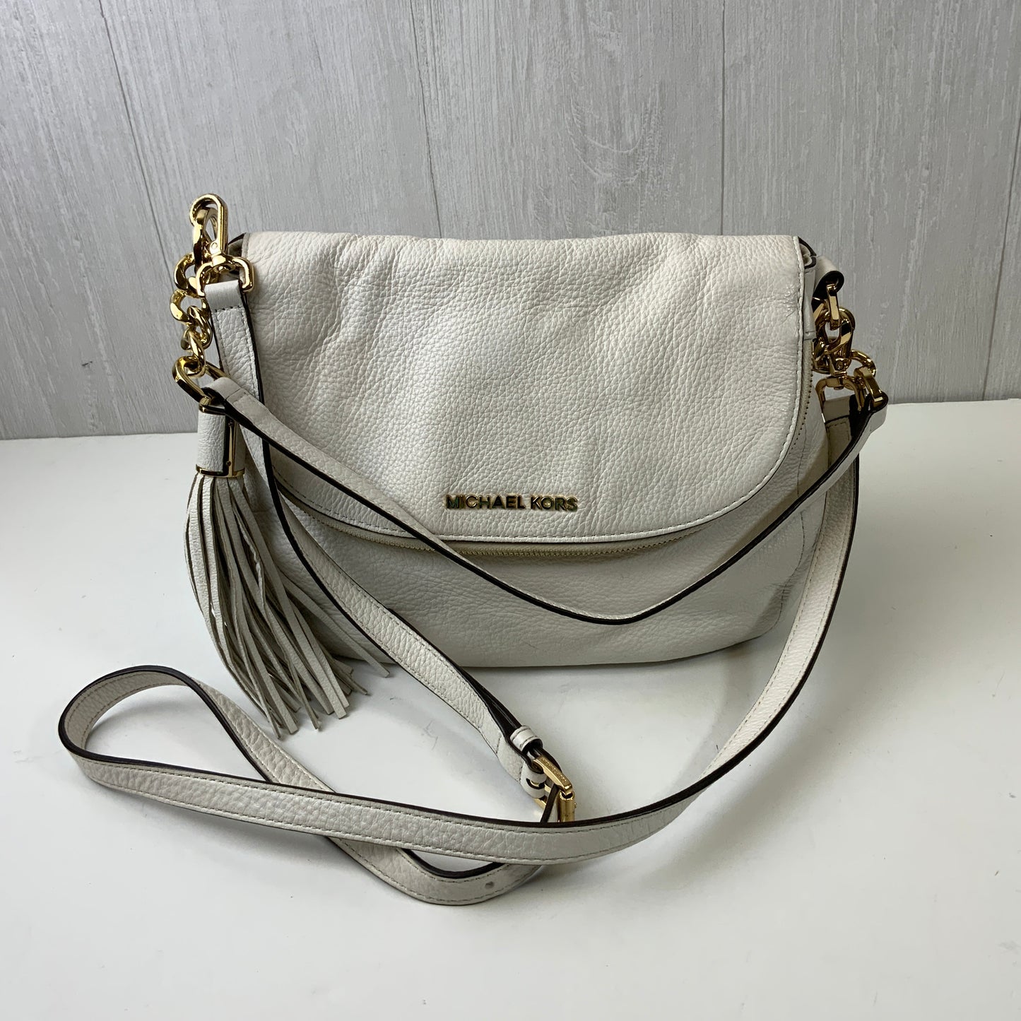 Crossbody Designer By Michael Kors Collection In White, Size:Medium