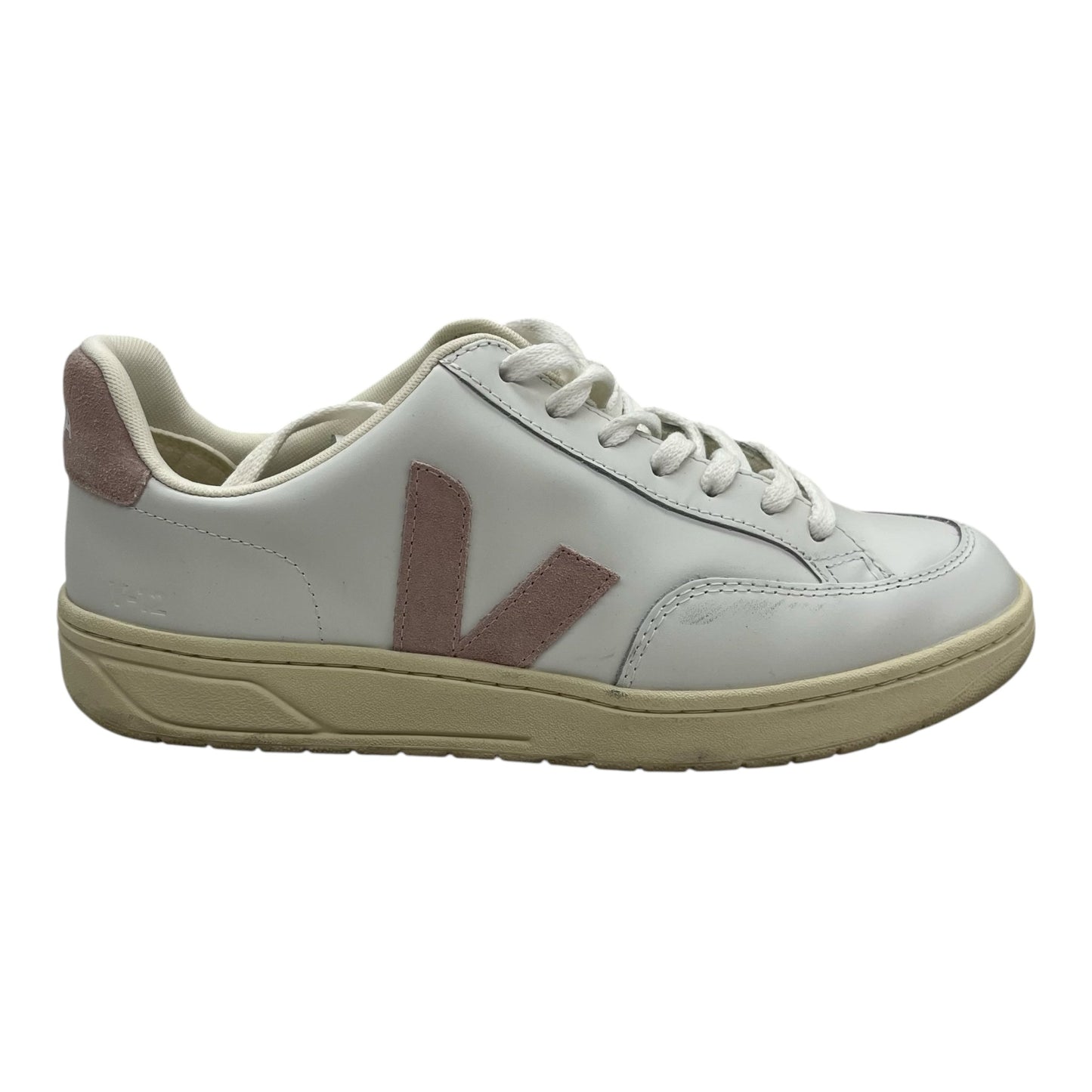 Shoes Sneakers By Veja In White, Size:9
