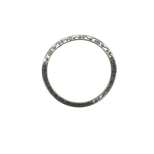 Bracelet Bangle By Clothes Mentor In Silver