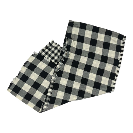 Scarf Winter By Talbots In Black & Cream