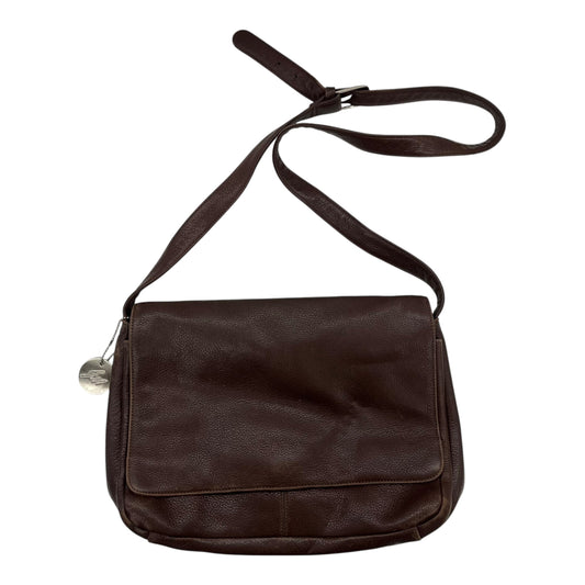Crossbody By Stone Mountain In Brown, Size:Medium