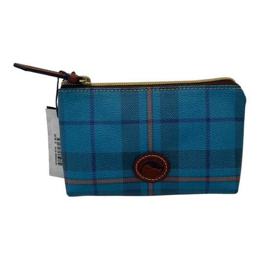 Makeup Bag Designer By Dooney And Bourke In Plaid Pattern, Size:Small