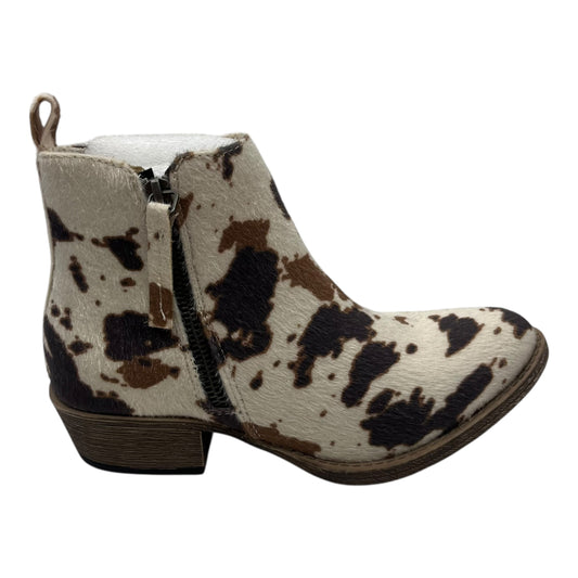 Boots Ankle Heels By Clothes Mentor In Brown, Size:6