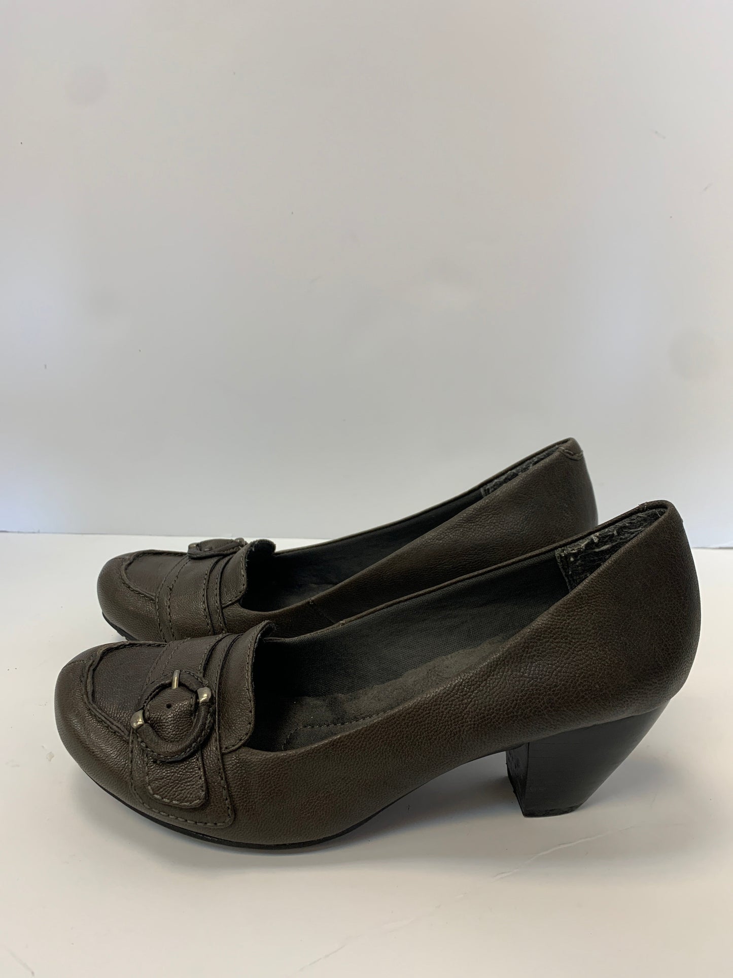 Shoes Heels Block By Bare Traps  Size: 7