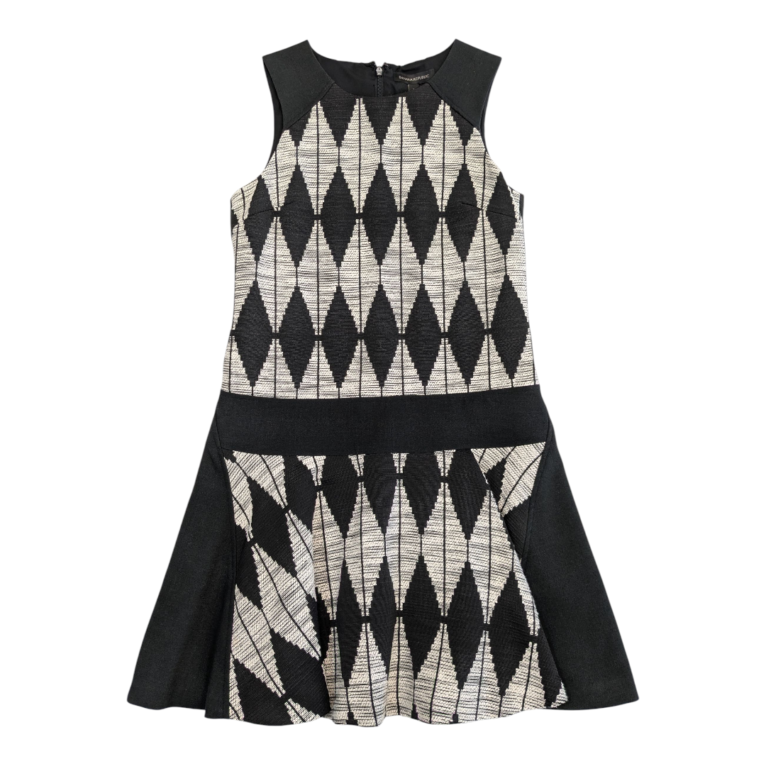 Dress Casual Short By Banana Republic In Black & White, Size:2