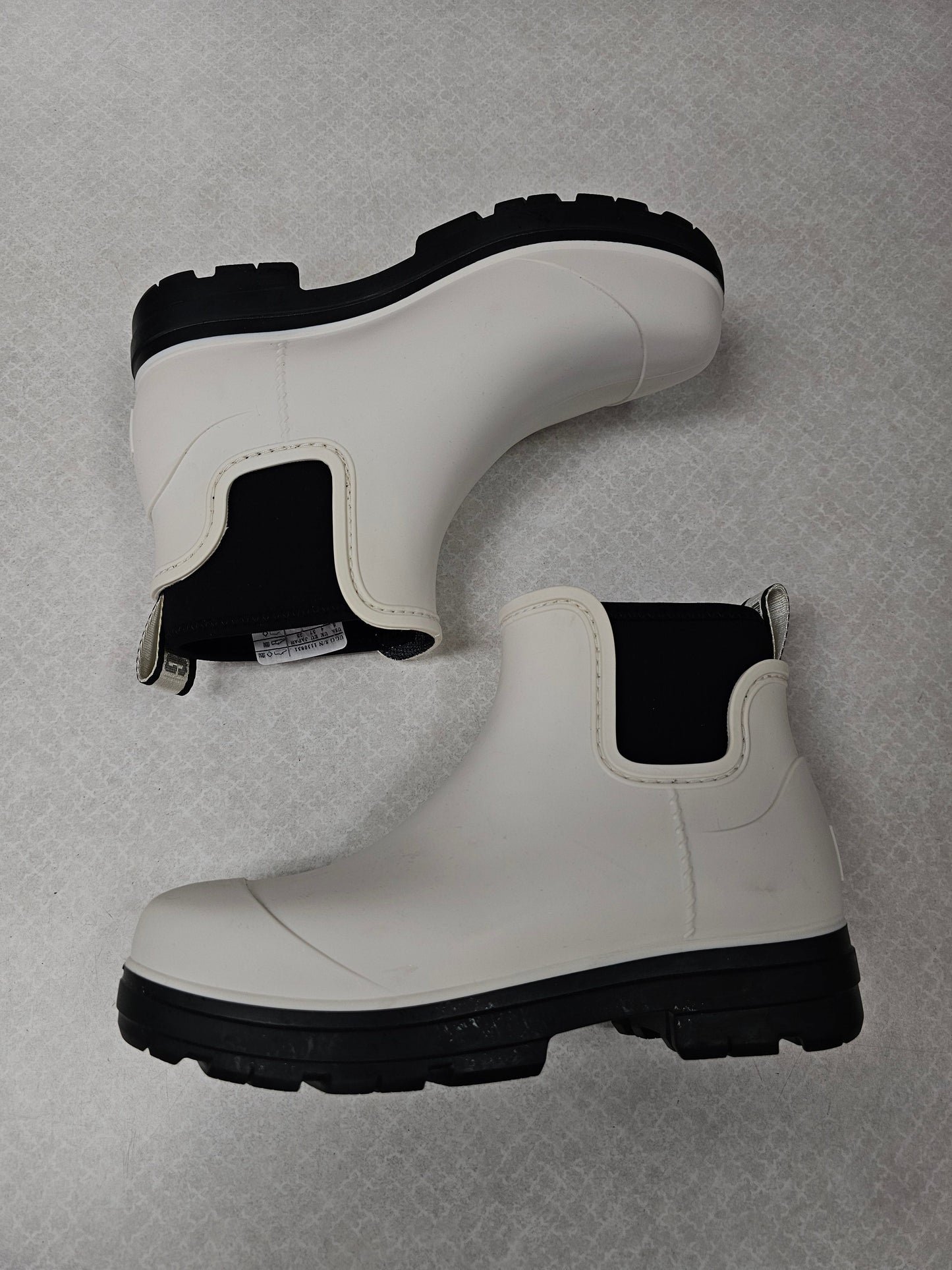 Boots Designer By Ugg In White, Size:6