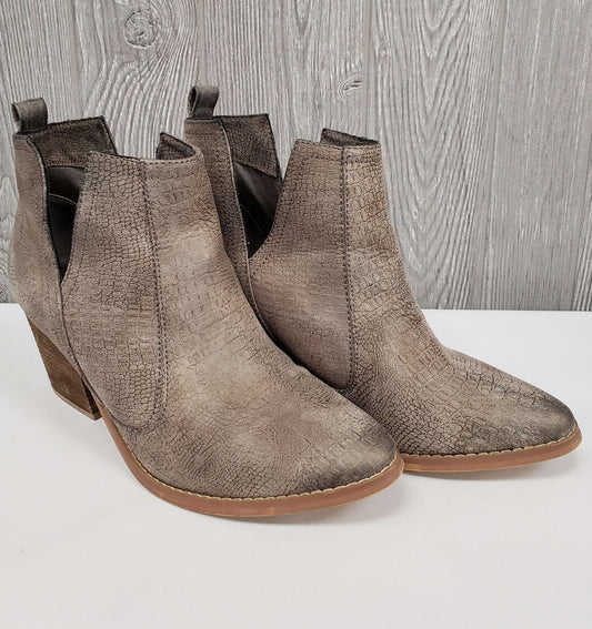 ANKLE BOOTS BY NOT RATED SIZE 9.5